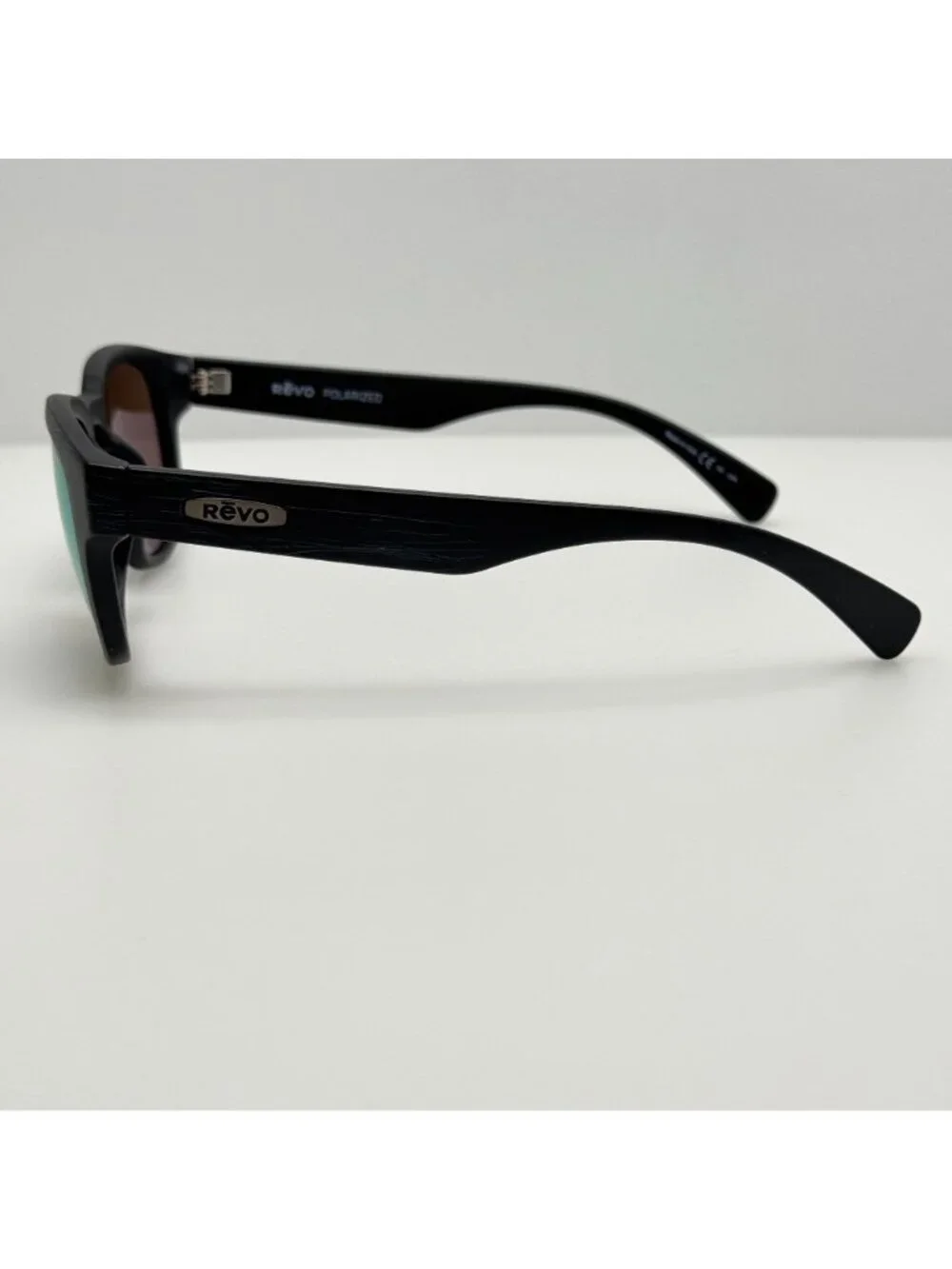 Revo Sunglasses RE 1054 01 Zinger Polarized 53-20-140